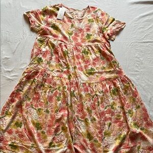 Elle Multicolor Rose Pattern Top